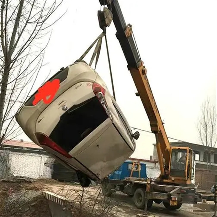 石家庄新华随时待命，吊车24小时道路救援服务全解析