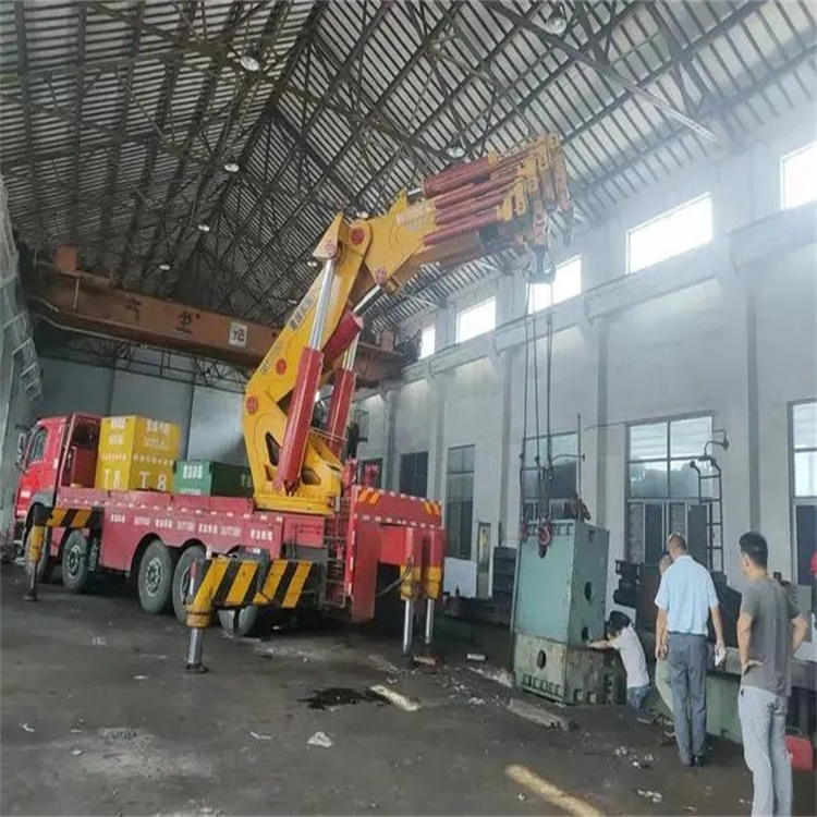 石家庄新华速查！附近自卸吊车租赁电话及租赁全攻略